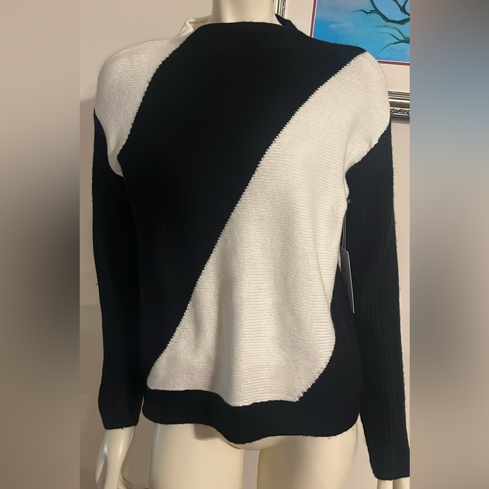 Black and White Women's Sweater